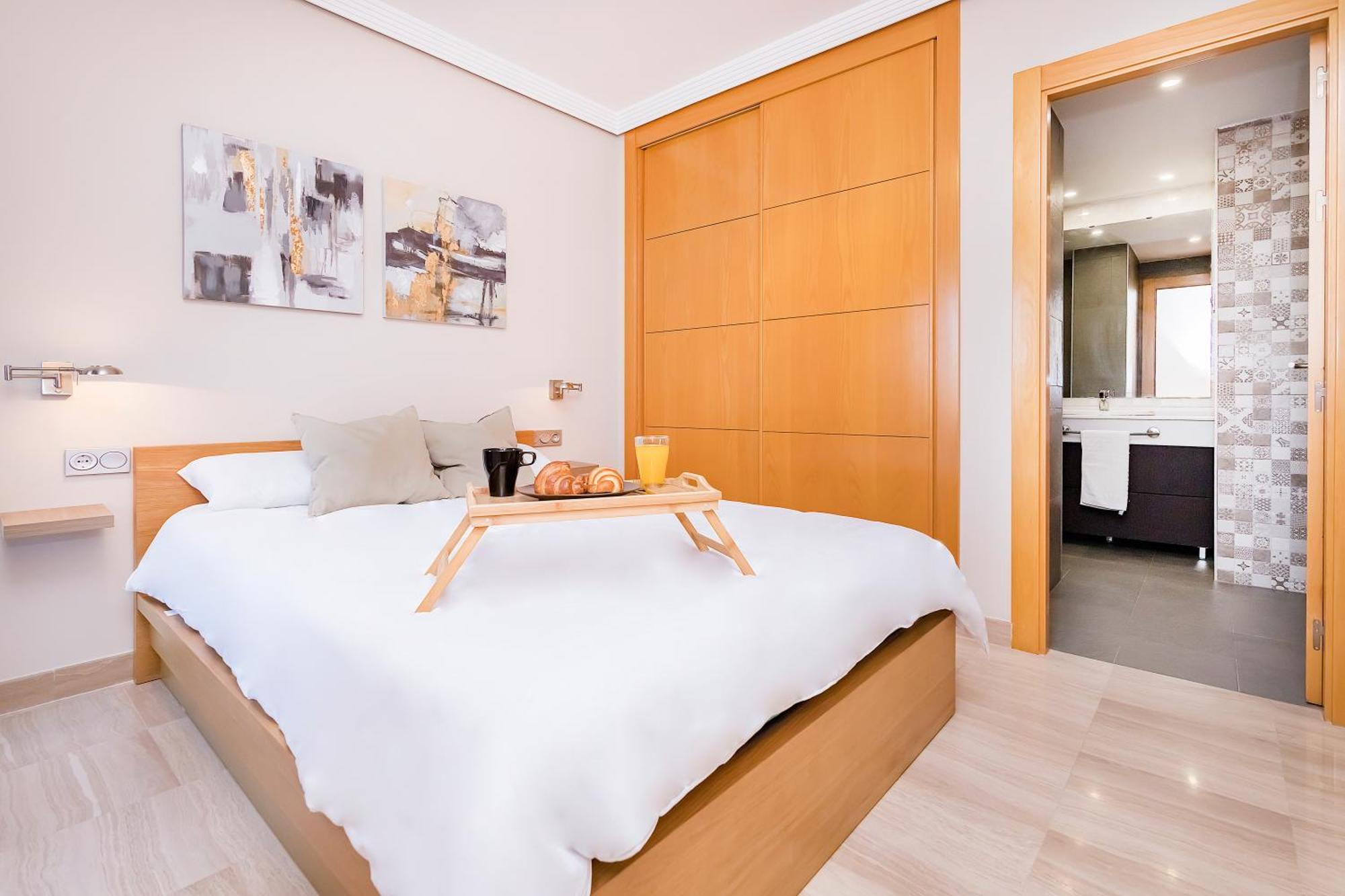Apartamento Bhost - Pacifico Málaga Exterior foto
